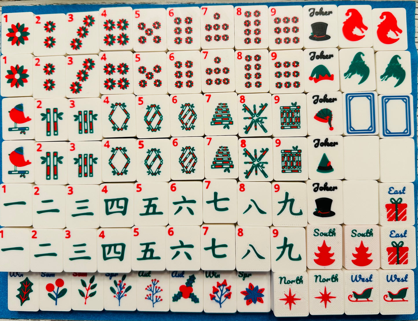 Two Tone Waterproof American Mahjong Set - Christmas